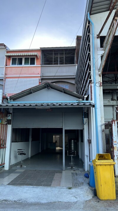 ไพลิน ปาร์ค รัตนาธิเบศน์