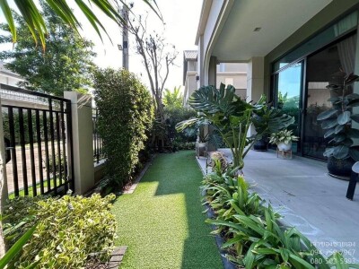 บางกอก บูเลอวาร์ด ศรีนครินทร์ - บางนา / 3 ห้องนอน | 3 ห้องน้ำ