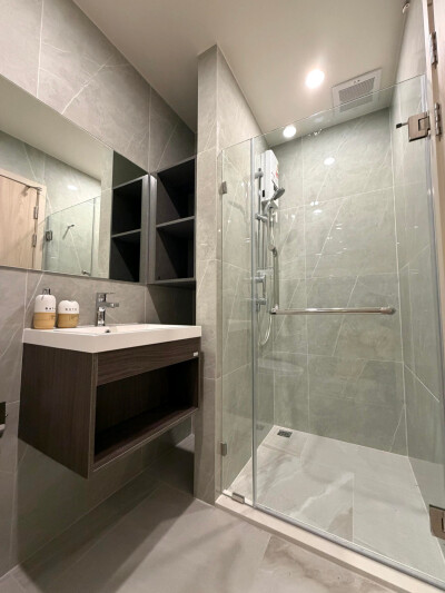 โนเบิล นิว ดิสทริค อาร์ไนน์ / Noble Nue District R9-8