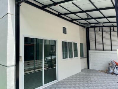 กัสโต้ สุขสวัสดิ์ 26 / พื้นที่มากถึง 35 ตรว มีถึง 4 ห้องนอน 2 ห้องเอนกประสงค์