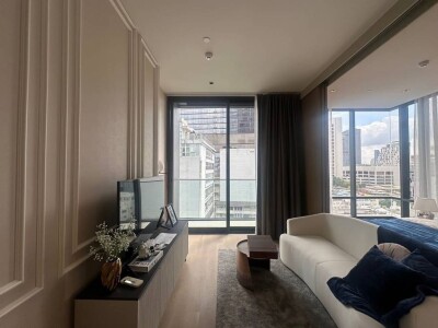 แอชตัน สีลม / 1 ห้องนอน | 1 ห้องน้ำ  ขนาด 50 ตร.ม.