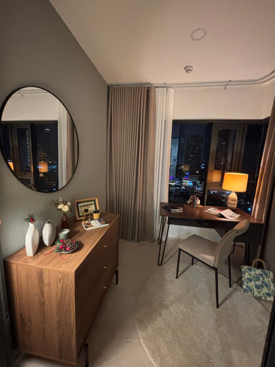ไลฟ์ เจริญนคร - สาทร / LIFE Charoennakhon - Sathorn