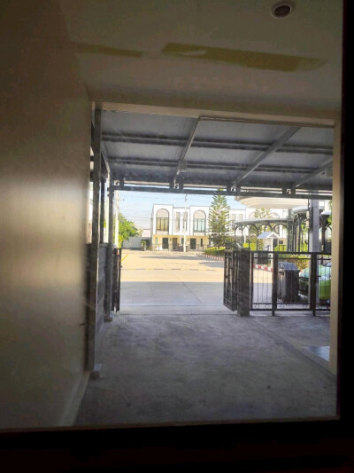 เอ็มไลฟ์ ลำลูกกา - คลอง 4