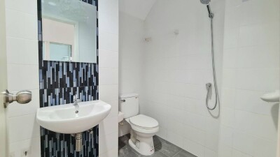 ม.แกรนด์วิว ปทุมธานี สายใน /    24.4 ตรว.  160 ตรม.-23