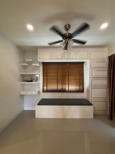 บ้านแฝด สวย ตกแต่งพร้อม ทำเลดี สงบ ปลอดภัย ใกล้แหล่งชุมช