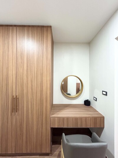 ริเวอไรน์ เพลส คอนโดมิเนียม / Riverine Place Condominium