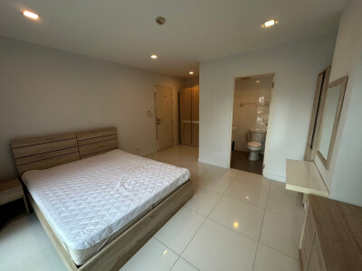 ทีเคเอฟ คอนโด สุขุมวิท 52 / TKF Condo Sukhumvit 52