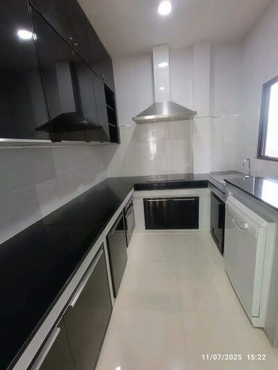 เดอะ ซิตี้ บางนา กม.7 / 📍 พื้นที่ใช้สอย 278 ตร.ม. | ที่ดิน 102 ตร.วา-15