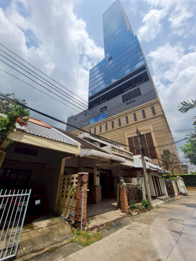 🔥 ให้เช่า Townhouse 2 ชั้น ซอยเกอเธ่ ลุมพินี 🔥-3