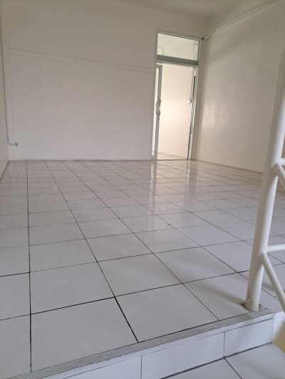 🏢 ให้เช่าอาคารพาณิชย์ 4 ชั้น | พหลโยธิน 37/1 (ห่างถนนใหญ่เพียง 50 ม.)