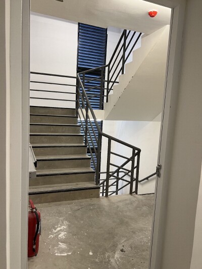 ออริจิ้น ปลั๊ก แอนด์ เพลย์ สิรินธร สเตชั่น / ห้องขนาด 25.5 ตรม.