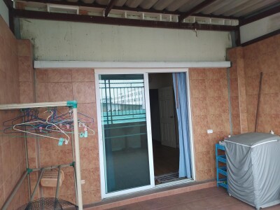 ปริญลักษณ์ เอกชัย-บางบอน