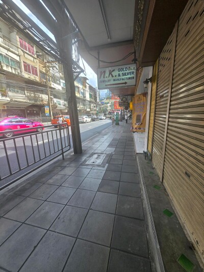 ให้เช่าอาคารพาณิชย์ติดถนน เจริญกรุง บางรัก