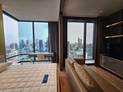 แอชตัน สีลม / ▪️ 1 ห้องนอน 1 ห้องน้ำแบบ sexy bath ขนาด 50 ตรม