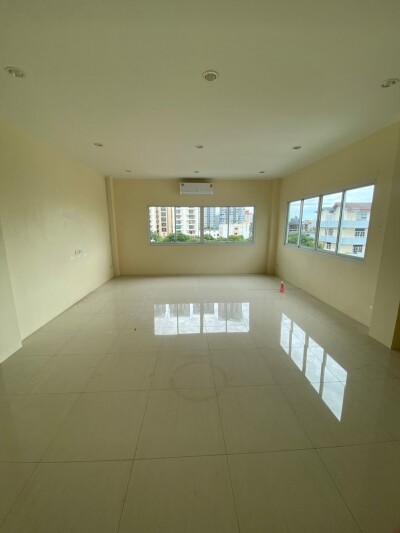 อัพเดตล่าสุด 30/10/2568 : 🌟 ให้เช่าอาคารพาณิชย์ สุขุมวิท 64 🌟-8