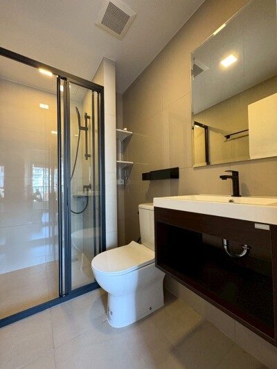 ควินทารา มาย‘เซน พร้อมพงษ์ / QUINTARA MHy’ZEN PHROM PHONG