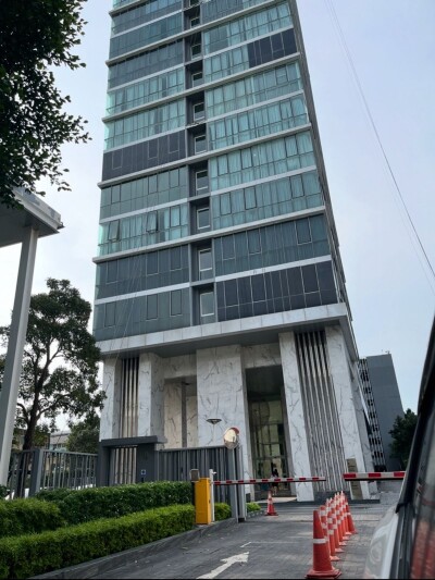 เดอ ลาพีส จรัญ 81 / De Lapis Charan 81-7