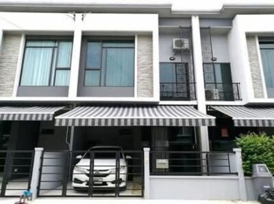 พลีโน่ บางใหญ่ / ทาวน์โฮม 2 ชั้น หน้ากว้าง 5.5 เมตร ที่ดินเริ่มต้น 20.5 ตร.วา 3 ห้องนอน 1 ห้องอเนกประสงค์