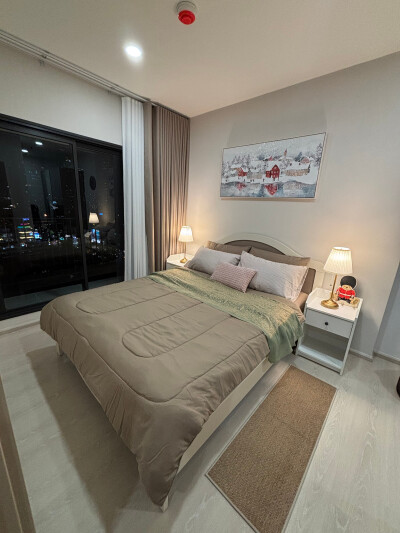 ไลฟ์ เจริญนคร - สาทร / LIFE Charoennakhon - Sathorn