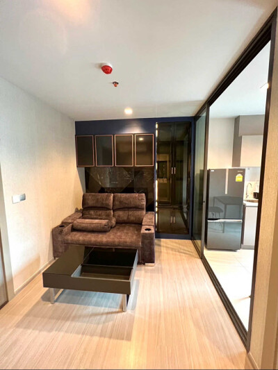 ไลฟ์ อโศก - พระราม 9 / Life Asoke - Rama 9