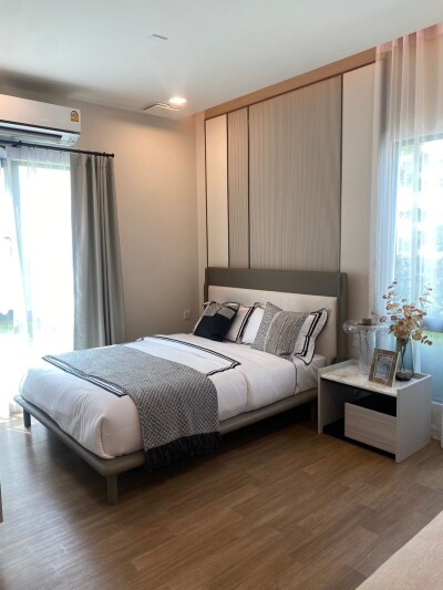 มัณฑนา บางนา กม.15 / 🏠 พื้นที่ใช้สอย: 283 ตร.ม. 🔝 จำนวนชั้น: 2 ชั้น-9