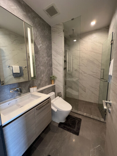เดอะ เครสท์ พาร์ค เรสซิเดนซ์ / The Crest Park Residences