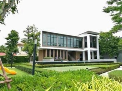 พลีโน่ บางใหญ่ / ทาวน์โฮม 2 ชั้น หน้ากว้าง 5.5 เมตร ที่ดินเริ่มต้น 20.5 ตร.วา 3 ห้องนอน 1 ห้องอเนกประสงค์