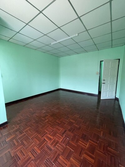 🏡 ขายทาวน์เฮ้าส์ 2 ชั้น หมู่บ้านสวนผักวิลเลจ-6