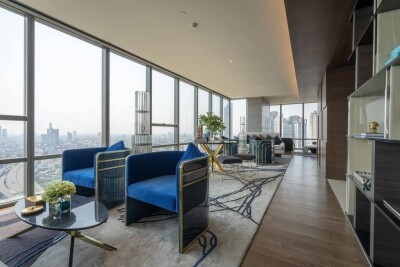 เดอะ แบงค็อค สาทร / 128.28 ตรม. ชั้น 48-14