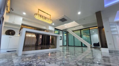 🔥 ให้เช่าบ้านเดี่ยว 5 ห้องนอน ย่านโชคชัย 4 🔥-10