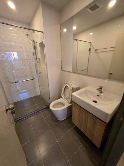 ชีวาทัย ปิ่นเกล้า / Chewathai Pinklao-6