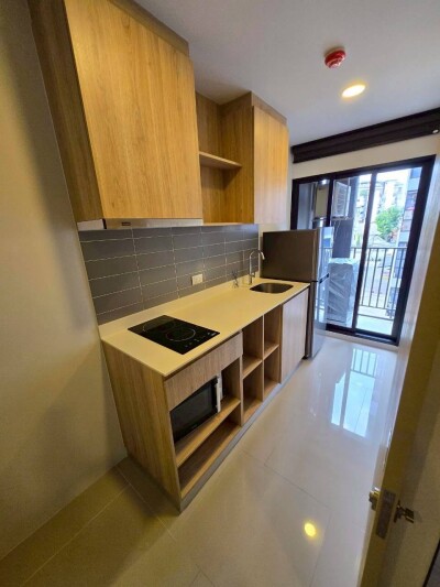 ชีวาทัย ปิ่นเกล้า / Chewathai Pinklao-7