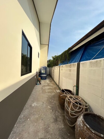 อัพเดตล่าสุด 18/10/2568 : หมู่บ้านเสรี อ่อนนุช 📍 ซอยอ่อนนุช 70/1 แยก 2 ซอย 9 บี-27