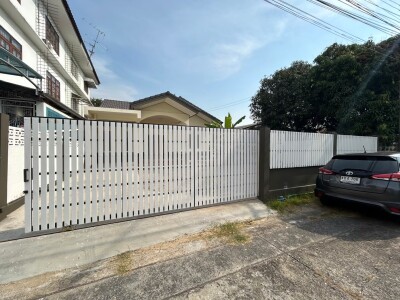 อัพเดตล่าสุด 18/10/2568 : หมู่บ้านเสรี อ่อนนุช 📍 ซอยอ่อนนุช 70/1 แยก 2 ซอย 9 บี-29