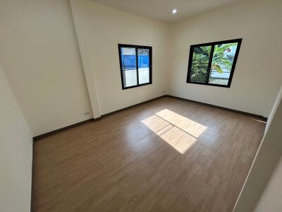 อัพเดตล่าสุด 18/10/2568 : หมู่บ้านเสรี อ่อนนุช 📍 ซอยอ่อนนุช 70/1 แยก 2 ซอย 9 บี-11