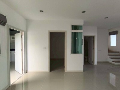 ชวนชื่น ทาวน์ รังสิต คลอง 1