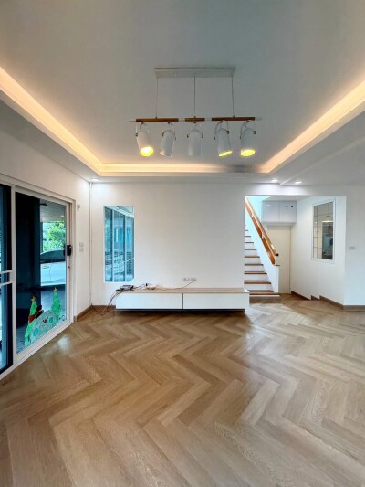 พฤกษ์ลดา วงแหวน - หทัยราษฏร์