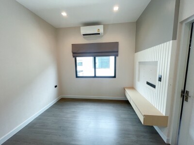 บางกอก บูเลอวาร์ด พระราม 5-25