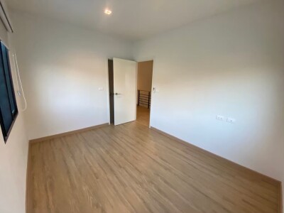 🔥🔥ให้เช่า หมู่บ้านเสนาวิลเลจ กม.9 (หน้าบ้านทิศใต้)