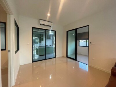 🔥🔥ให้เช่า หมู่บ้านเสนาวิลเลจ กม.9 (หน้าบ้านทิศใต้)