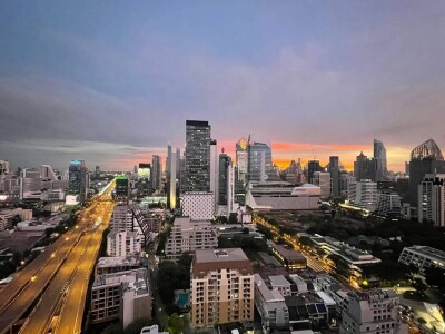 ไลฟ์ วัน ไวร์เลส / life one wireless