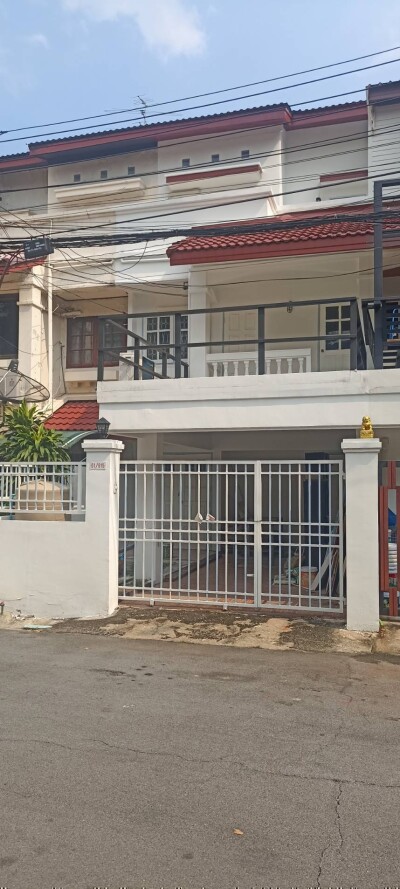 สำหรับ เช่า และ ขาย  โฮมทาวน์ ออฟฟิส *-1