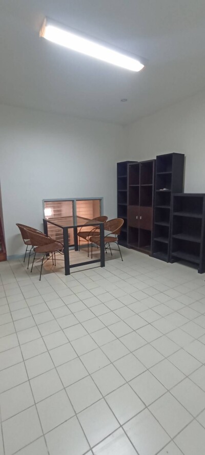 โฮมทาวน์ ออฟฟิส ย่านลาดพร้าว ซอย 128/1 ตรงข้าม ซ.101-5