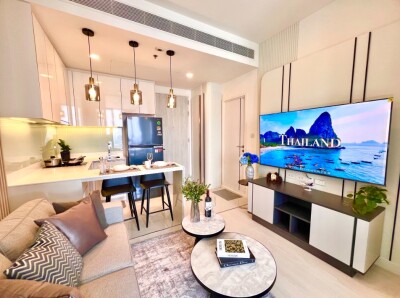 แมสซารีน รัชโยธิน / Mazarine Ratchayothin