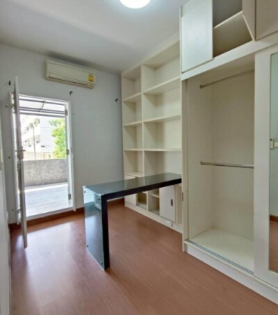 เดอะ พลีโน่ สุขสวัสดิ์ 30-8