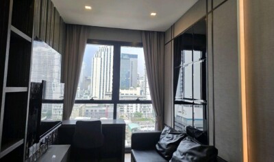 แอชตัน อโศก / Ashton Asoke-1