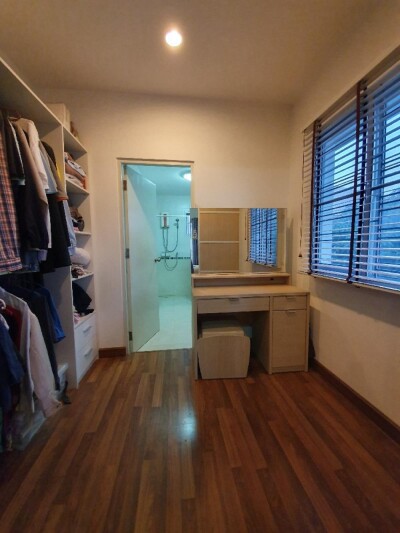 ชวนชื่นโมดัส แจ้งวัฒนะ