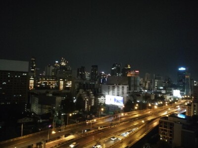 ไลฟ์ วัน ไวร์เลส / life one wireless