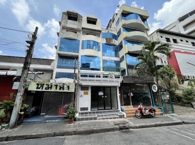 🌟 ให้เช่า อาคารพาณิชย์ รีโนเวทใหม่ ใกล้มหาวิทยาลัยหอการค้าไทย (UTCC) 🌟-1