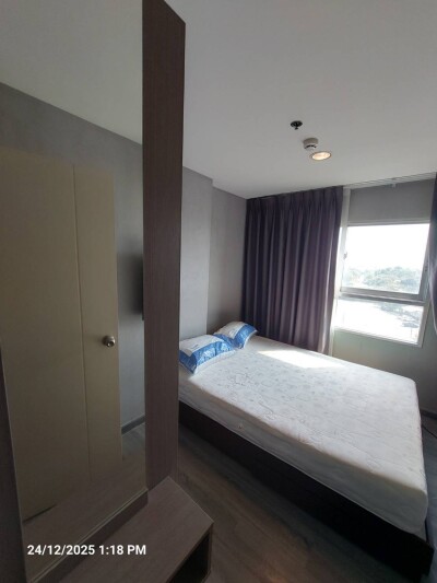 เดอะทรัสต์ @ BTS เอราวัณ / The Trust @ BTS Erawan-4